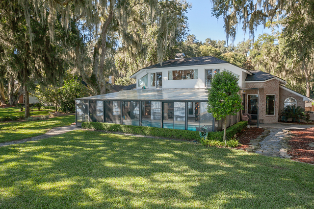 Beautiful Brick Home!